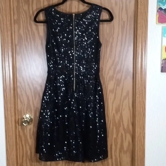 Formal, cocktail dress,party,clubbing, fit and flare, anniversary, seq… - Picture 8 of 9